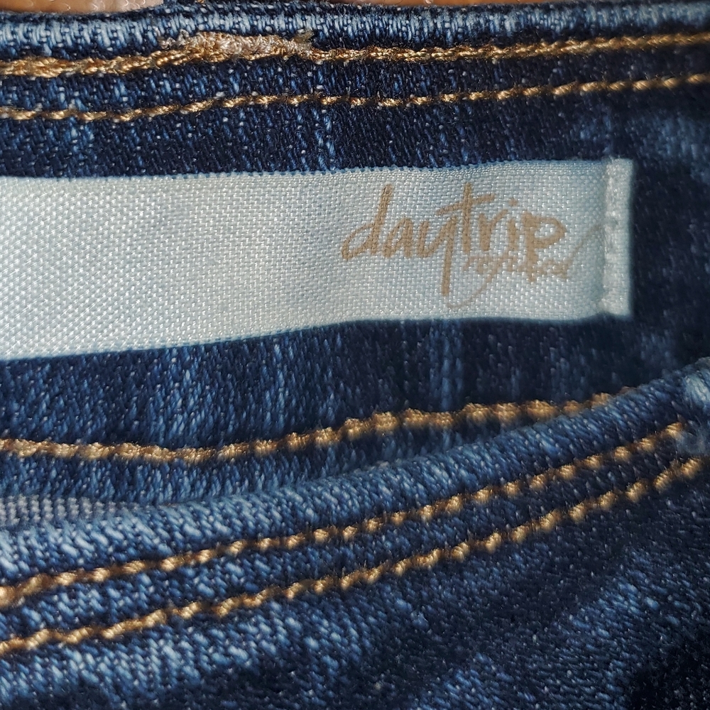 BUCKLE DENIM - Picture 2 of 3
